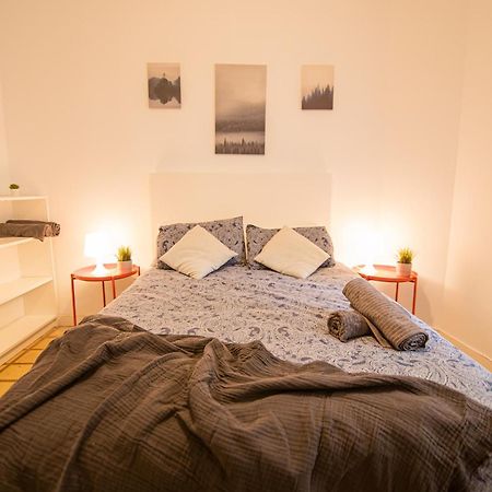 Auberge de jeunesse Blai à Barcelone Extérieur photo